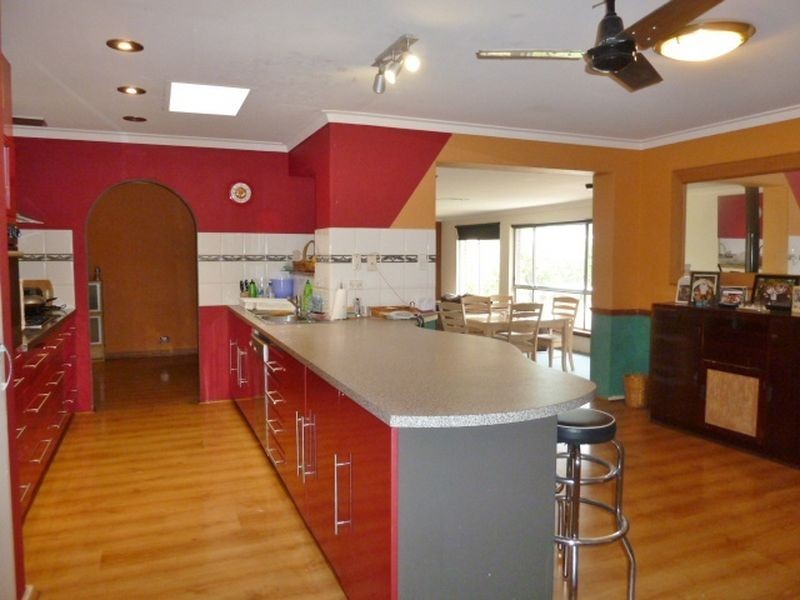 21 Storey Road, Thornlie WA 6108