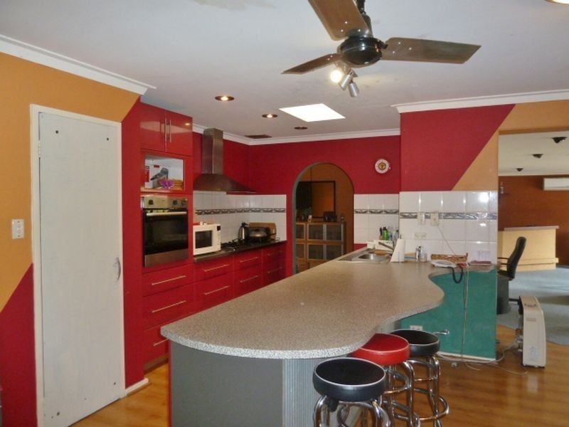 21 Storey Road, Thornlie WA 6108