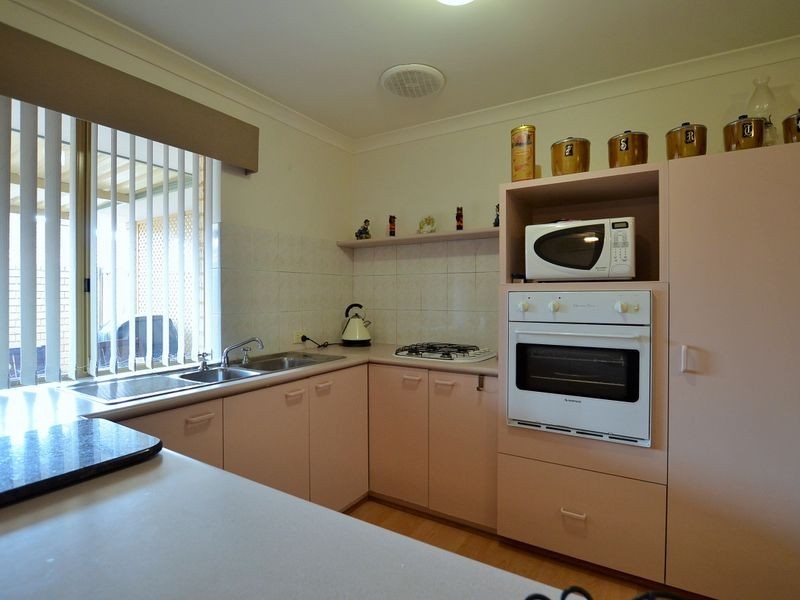 4/15 Summer Place, Thornlie WA 6108