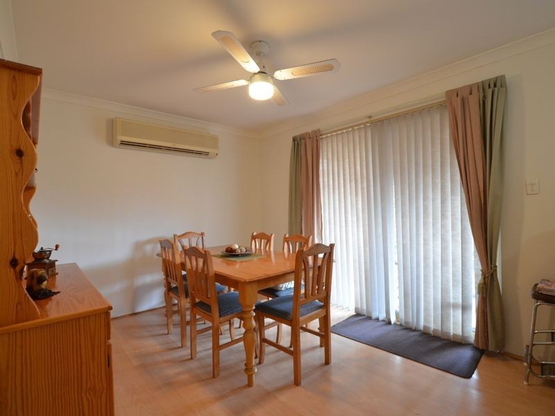 4/15 Summer Place, Thornlie WA 6108