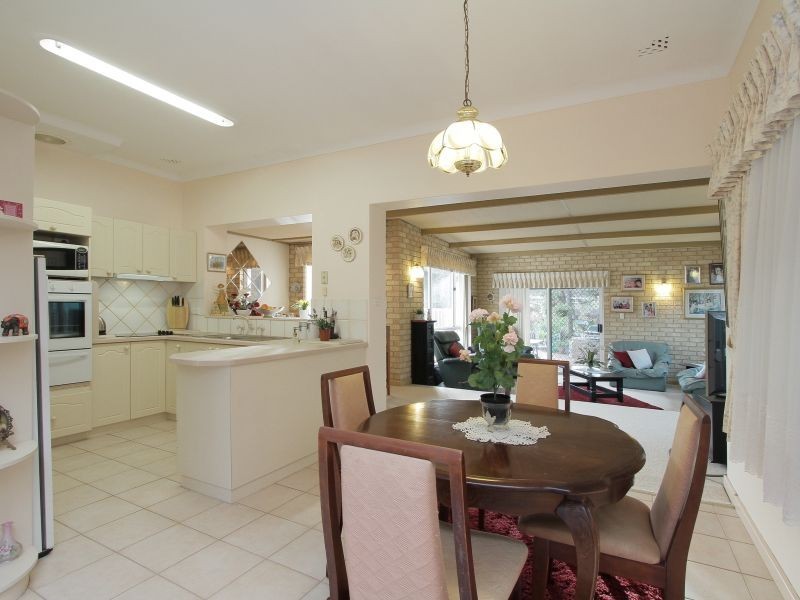 15 Selby Street, Thornlie WA 6108