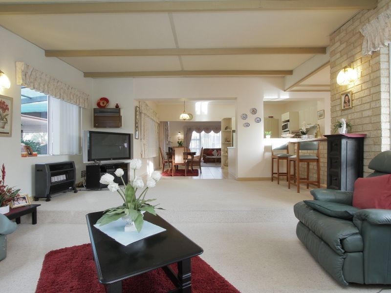 15 Selby Street, Thornlie WA 6108