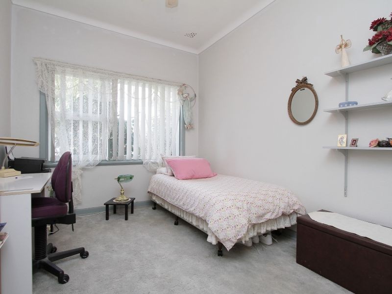 15 Selby Street, Thornlie WA 6108