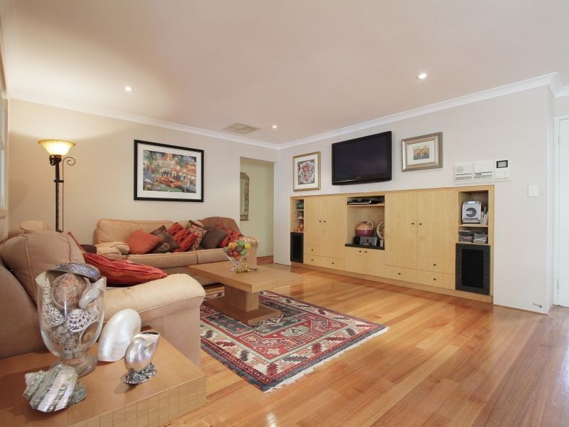 17 Sanctuary Avenue, Canning Vale WA 6155