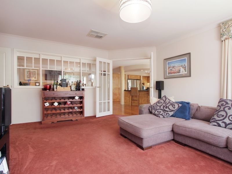 17 Sanctuary Avenue, Canning Vale WA 6155