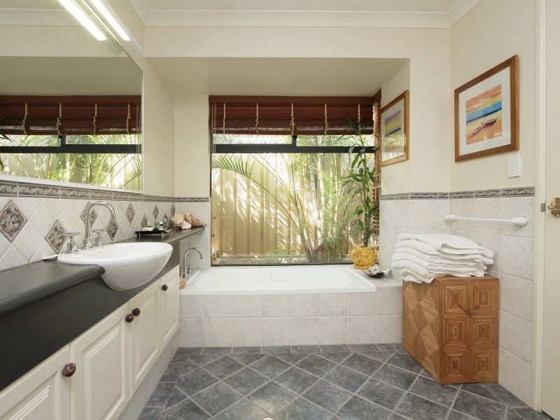 17 Sanctuary Avenue, Canning Vale WA 6155