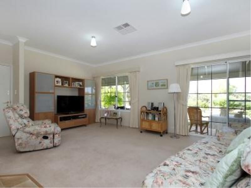 177 Robinson Road, Wandi WA 6167