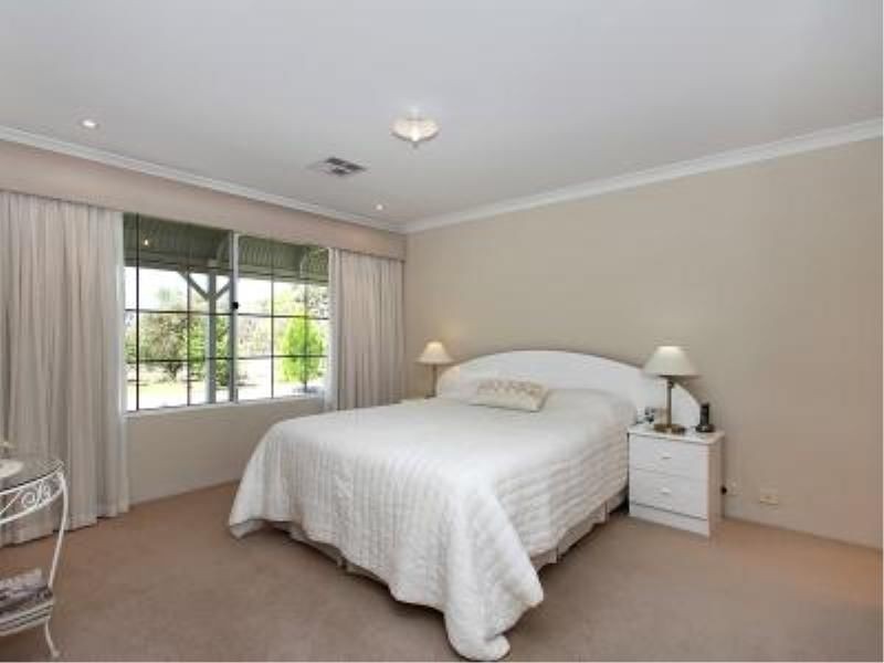 177 Robinson Road, Wandi WA 6167