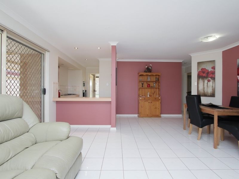 12 Blakemore Retreat, Huntingdale WA 6110