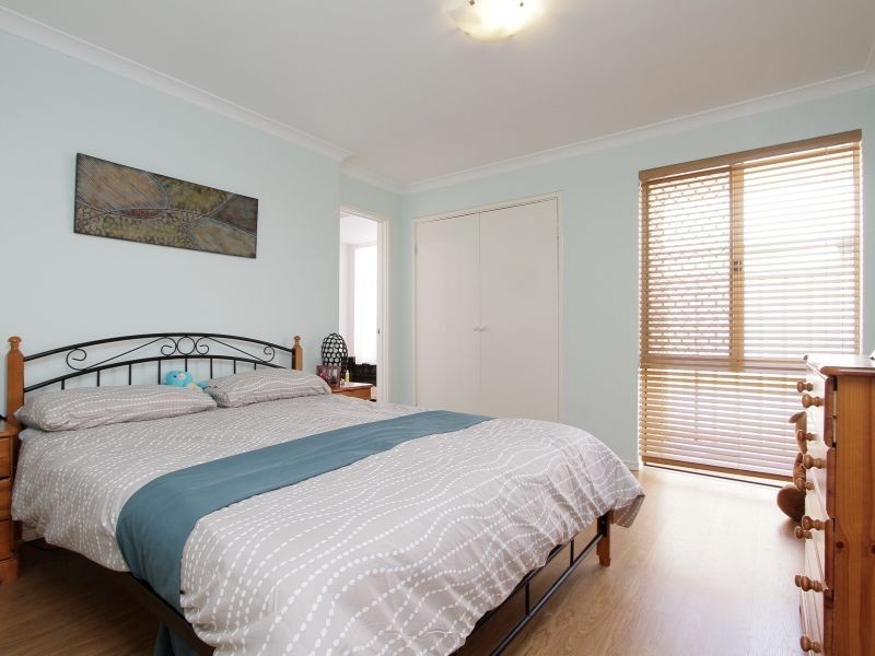 12 Blakemore Retreat, Huntingdale WA 6110