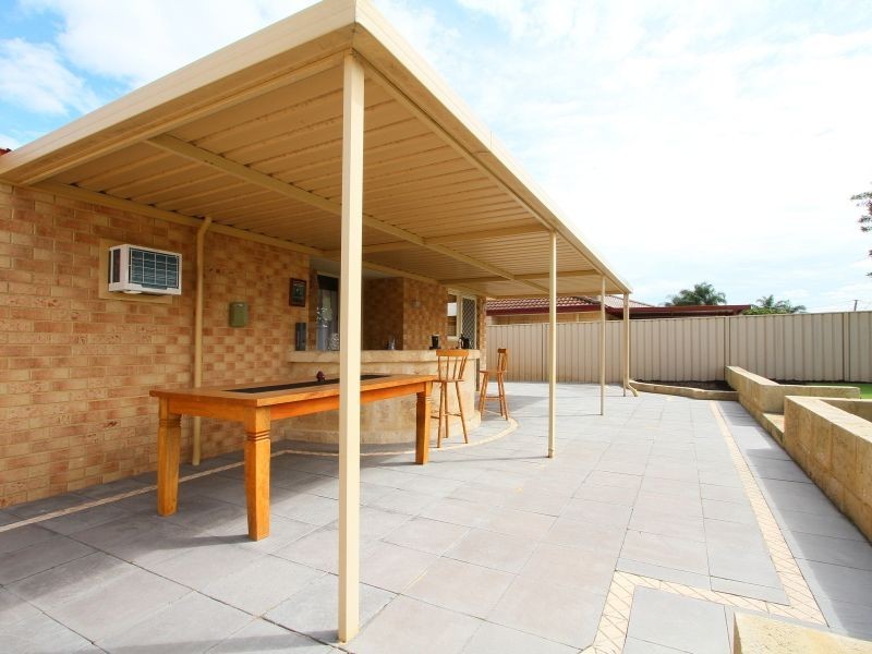 12 Blakemore Retreat, Huntingdale WA 6110