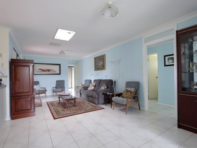 168 McNeill Road, Champion Lakes WA 6111