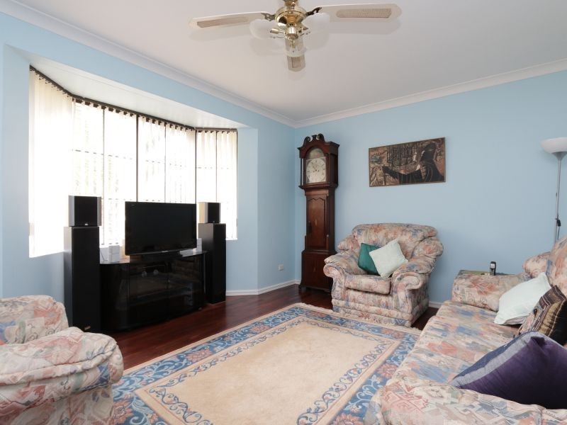 168 McNeill Road, Champion Lakes WA 6111