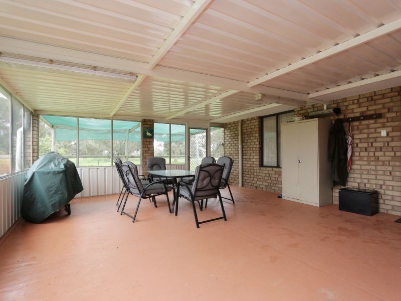 168 McNeill Road, Champion Lakes WA 6111