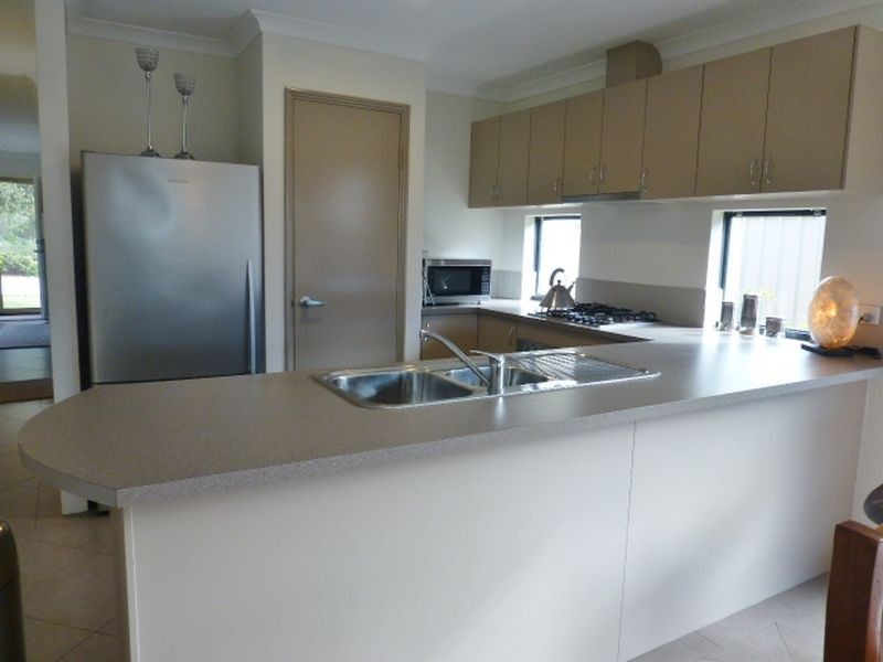 91 Kawana Avenue, Maddington WA 6109