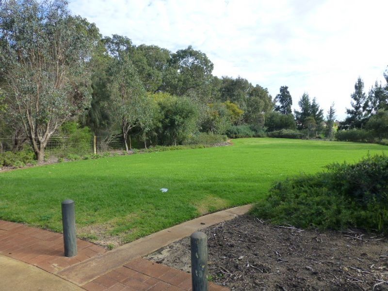 91 Kawana Avenue, Maddington WA 6109