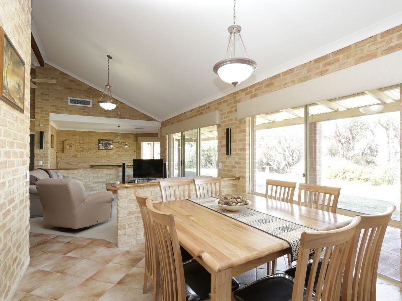 27 Glendale Crescent, Jandakot WA 6164