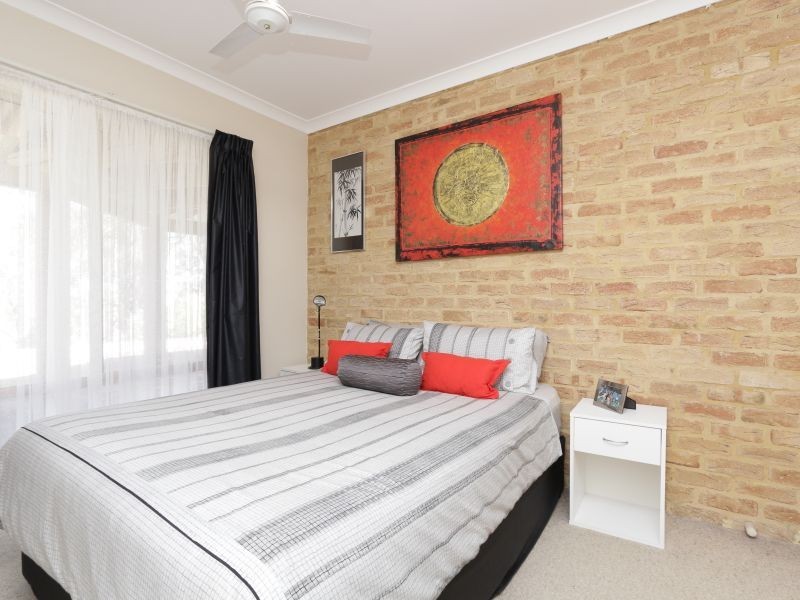 27 Glendale Crescent, Jandakot WA 6164