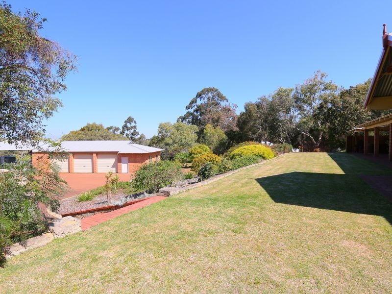 27 Glendale Crescent, Jandakot WA 6164