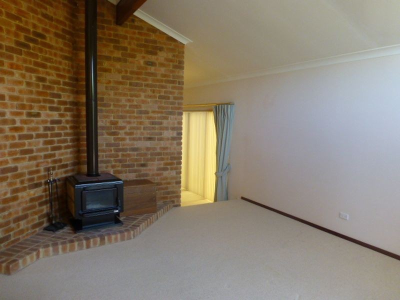 7 Wilfred Road, Canning Vale WA 6155