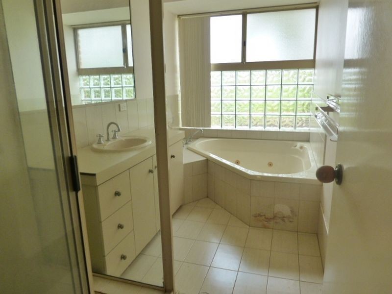 7 Wilfred Road, Canning Vale WA 6155