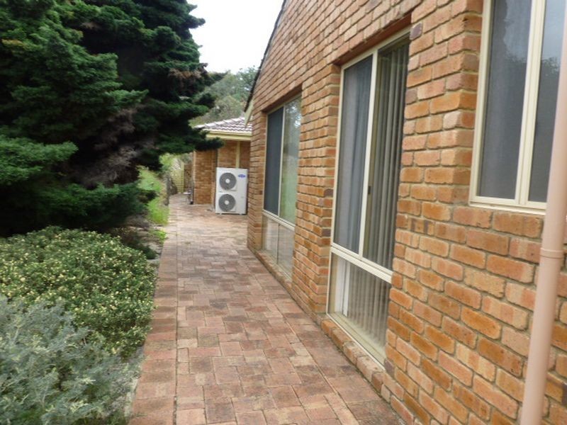 7 Wilfred Road, Canning Vale WA 6155