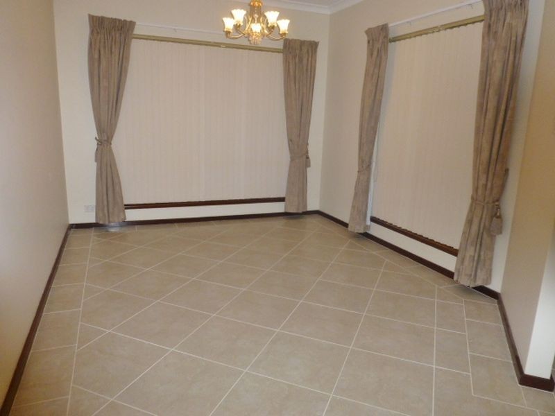 19 Glenbrook Road, Thornlie WA 6108