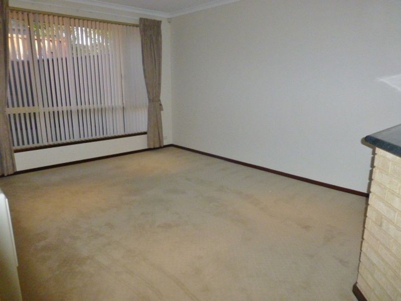 19 Glenbrook Road, Thornlie WA 6108