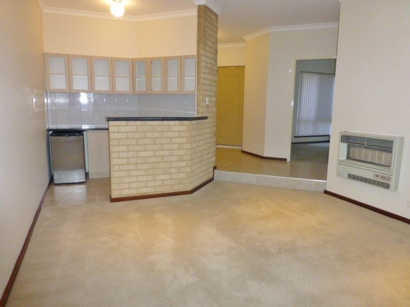 19 Glenbrook Road, Thornlie WA 6108