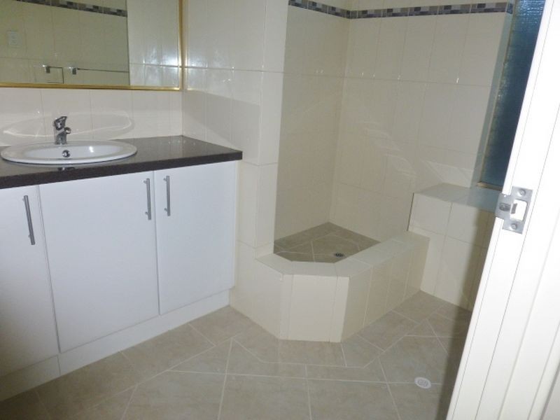 19 Glenbrook Road, Thornlie WA 6108