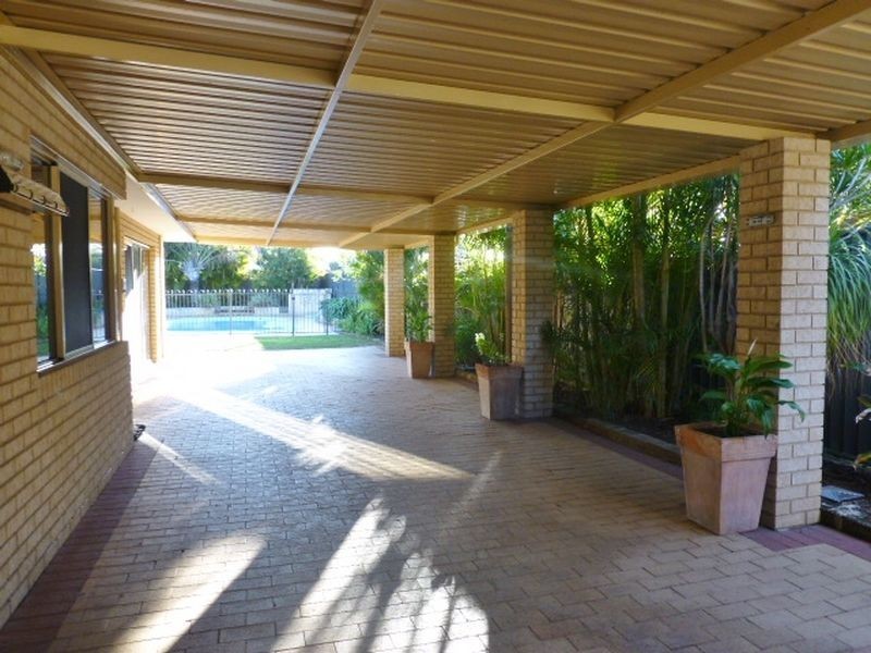 19 Glenbrook Road, Thornlie WA 6108