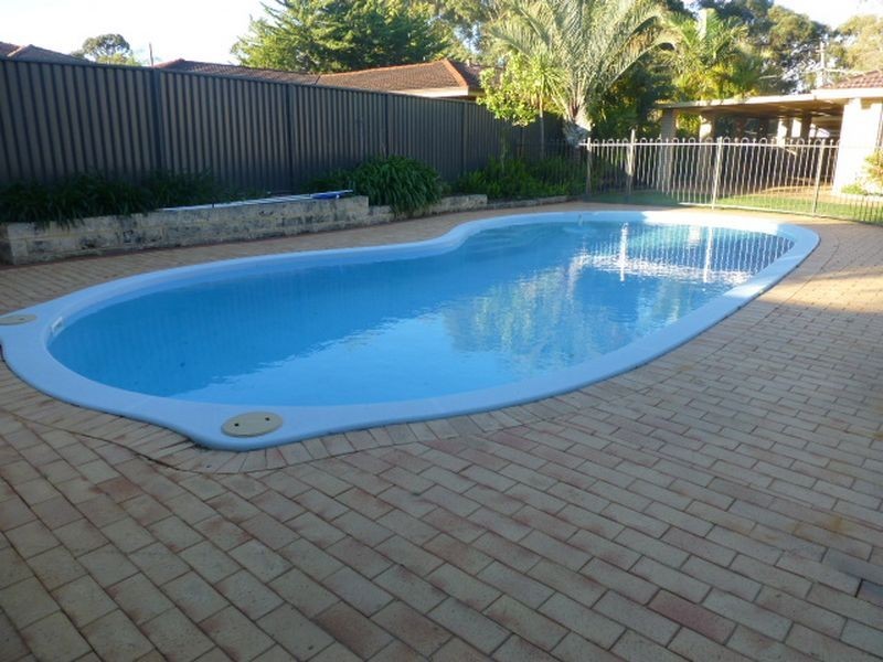 19 Glenbrook Road, Thornlie WA 6108