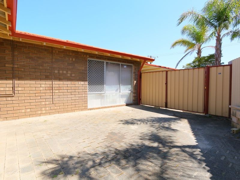 17 Ivanhoe Place, Gosnells WA 6110