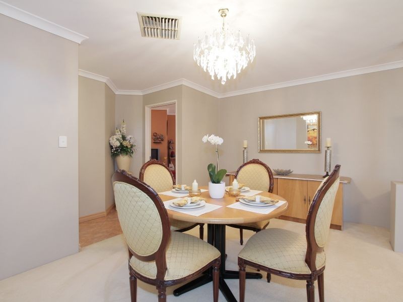 5 Rosea Court, Thornlie WA 6108