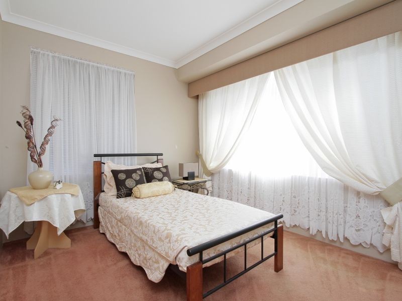 5 Rosea Court, Thornlie WA 6108