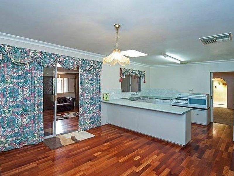 9 Sidcup Way, Kelmscott WA 6111