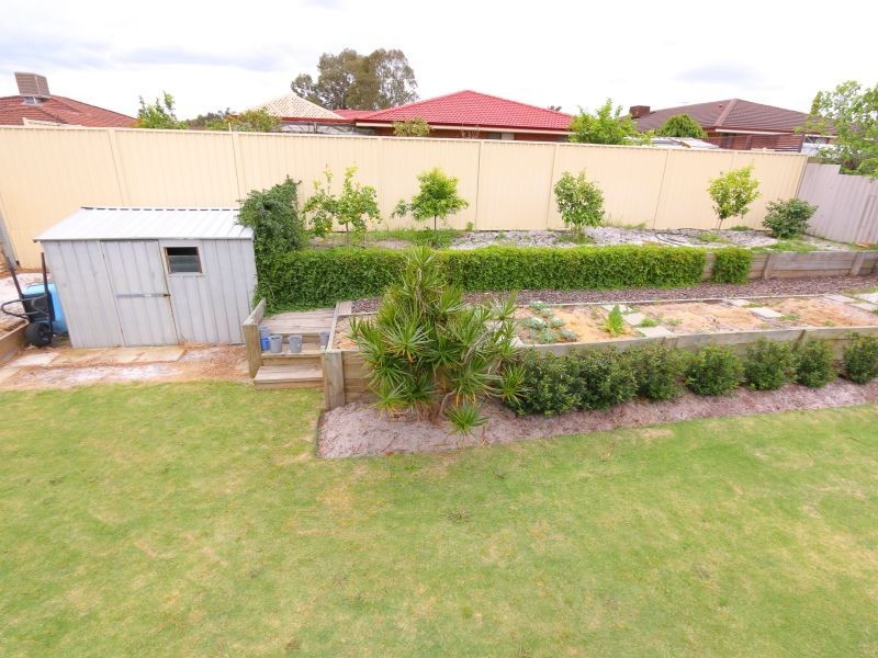 8 Gallant Court, Thornlie WA 6108