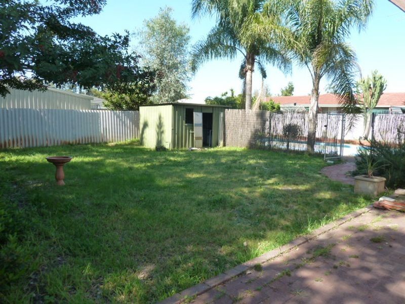 14 Tawny Way, Thornlie WA 6108