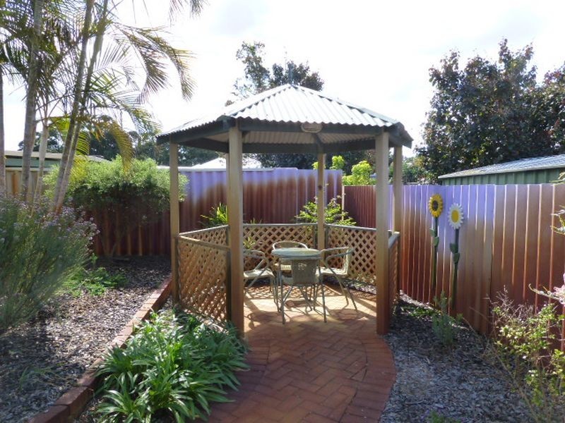 11 Discovery Drive, Thornlie WA 6108