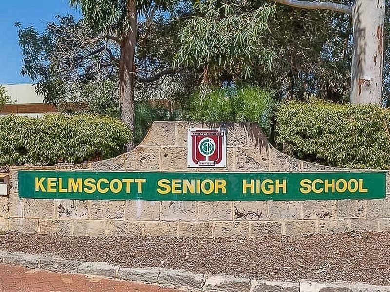 96 Third Avenue, Kelmscott WA 6111