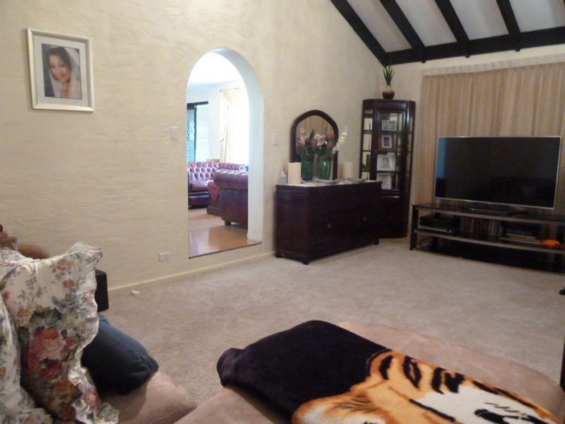 16 Palin Court, Langford WA 6147