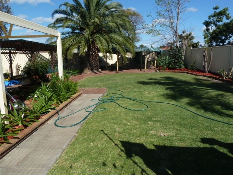 16 Palin Court, Langford WA 6147