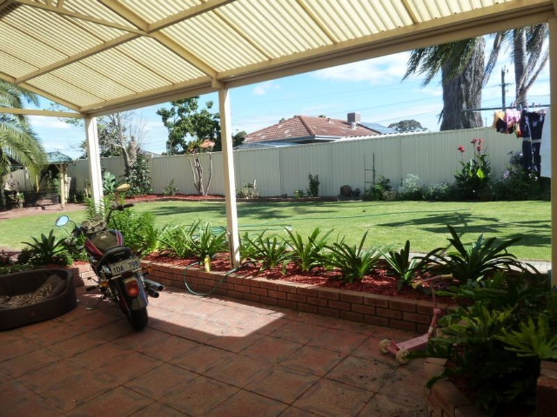 16 Palin Court, Langford WA 6147