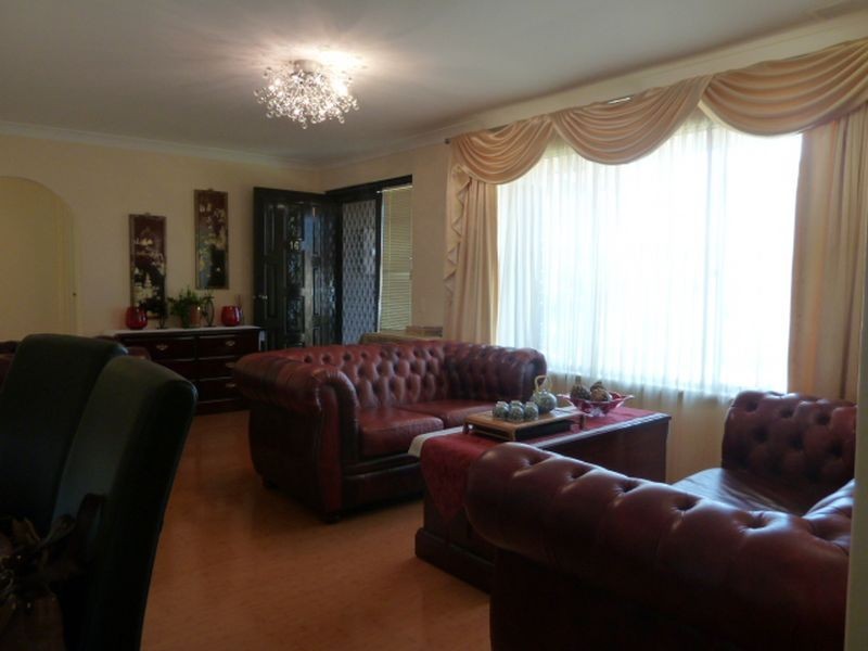 16 Palin Court, Langford WA 6147