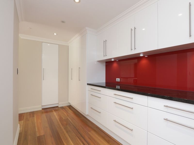 36 Victoria Road, Wattle Grove WA 6107
