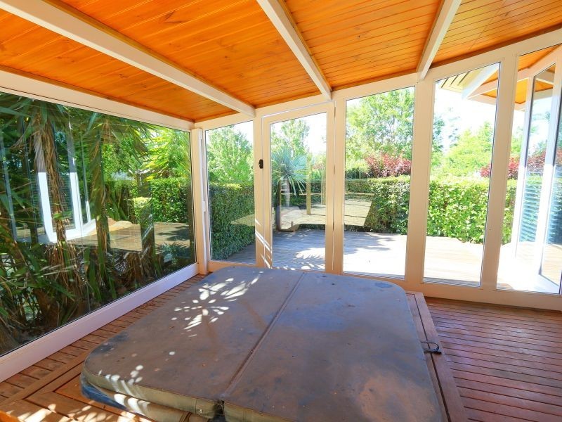 36 Victoria Road, Wattle Grove WA 6107