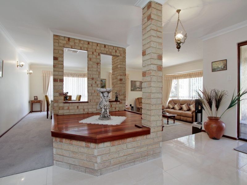 4 Brush Court, Canning Vale WA 6155