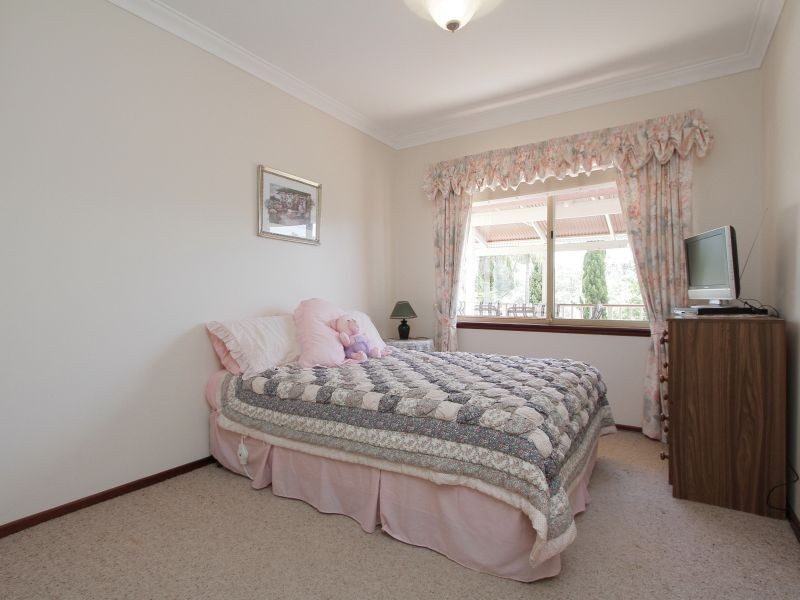 4 Brush Court, Canning Vale WA 6155