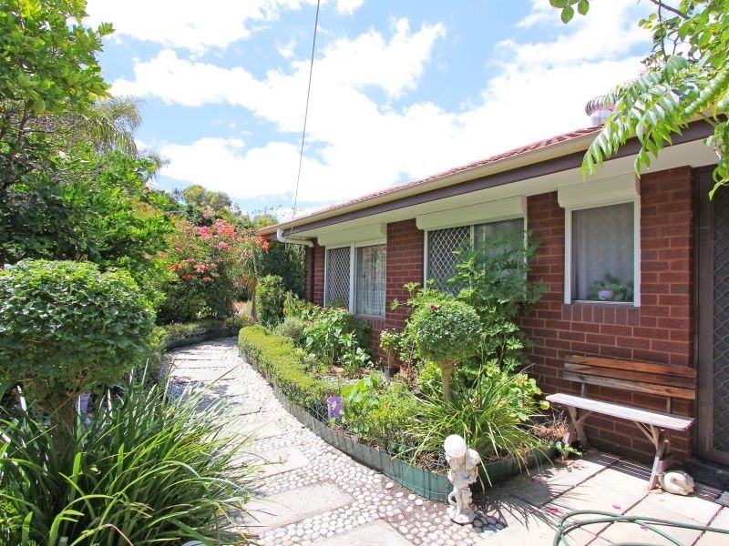 6 Lang Court, Huntingdale WA 6110