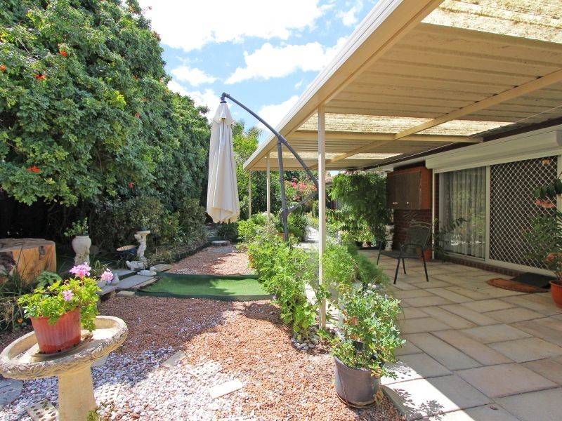 6 Lang Court, Huntingdale WA 6110